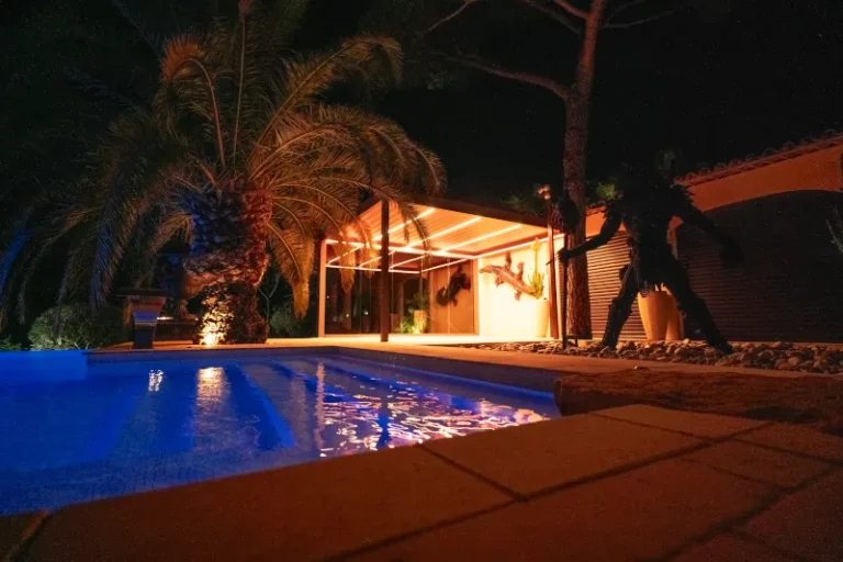 Geisens Lamellendach Nachtansicht - Schweng