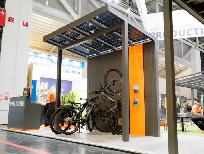 S350 Fahrradüberdachung Mit Solarglas Und E Ladestation